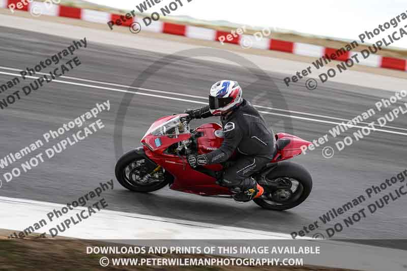 cadwell no limits trackday;cadwell park;cadwell park photographs;cadwell trackday photographs;enduro digital images;event digital images;eventdigitalimages;navarra;no limits trackdays;peter wileman photography;racing digital images;trackday digital images;trackday photos
